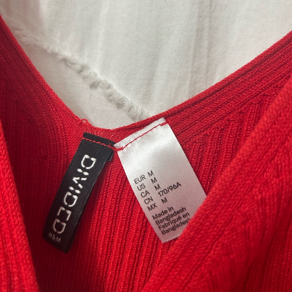 Divided Ribbed Knit Tank Top - Picture 4 of 6